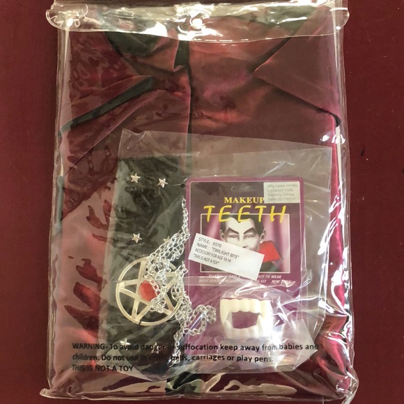 2 for $10 Vampiress Twilight Bite Costume - Picture 5 of 7